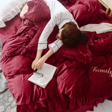 91家纺网 家纺一手货源 找家纺 （总）索飞特家纺 2020冬款水晶绒刺绣床笠款四件套