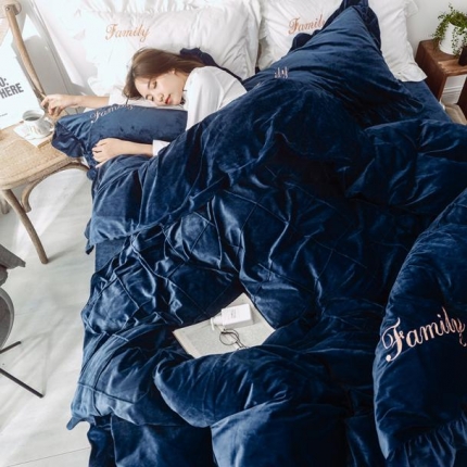 91家纺网 家纺一手货源 找家纺 （总）索飞特家纺 2020冬款水晶绒刺绣床笠款四件套