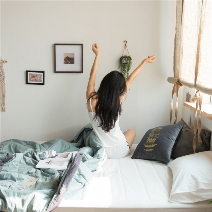 91家纺网 家纺一手货源 找家纺 北纬27度 2020新款莫兰小姐系列全棉夏被 纳兰绿