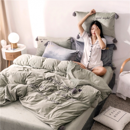 91家纺网 家纺一手货源 找家纺 （总）北纬27度 2019新款流苏刺绣加厚宝宝绒四件套