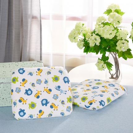 萌番宝枕业 2018新款宝宝枕婴儿枕26*31cm 动物乐园