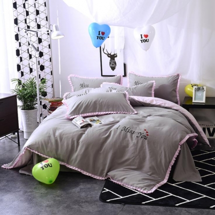 91家纺网 家纺一手货源 找家纺 （总）人人爱家纺 卡通绣花四件套 床单款