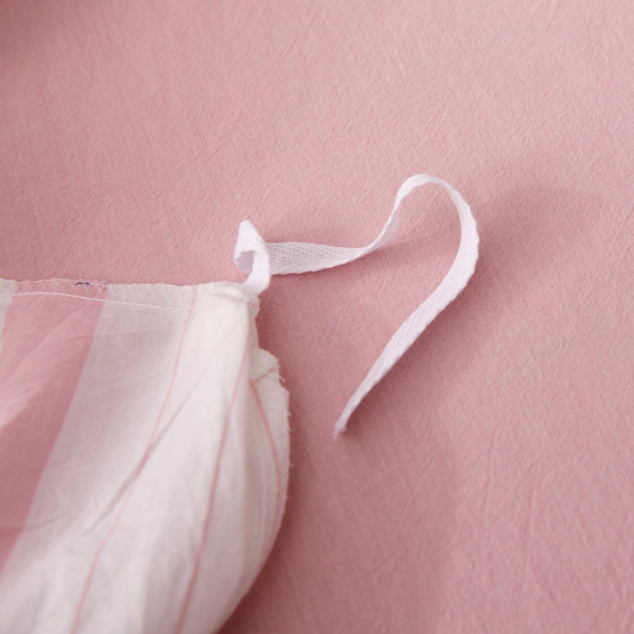 91家纺网 家纺一手货源 找家纺 柠萌家居 2019全棉色织水洗棉无印良品四件套床单款粉白细条