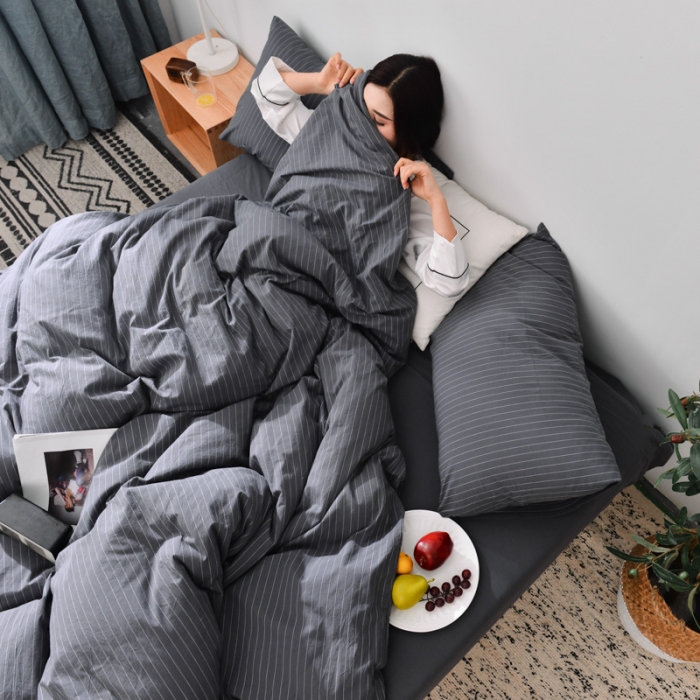 91家纺网 家纺一手货源 找家纺 柠萌家居 2019全棉水洗棉单被套 细条纹-黑灰色