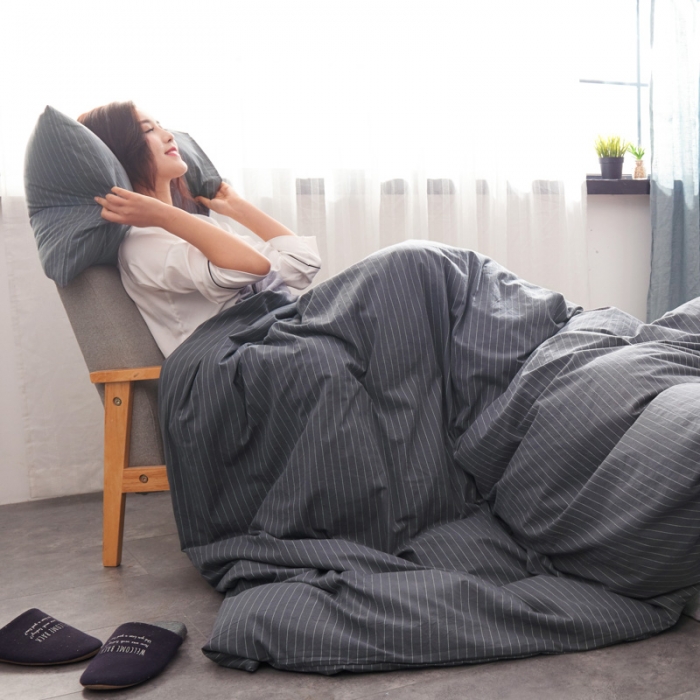 91家纺网 家纺一手货源 找家纺 柠萌家居 2019全棉水洗棉单被套 细条纹-黑灰色