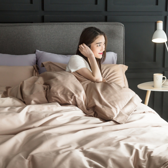 91家纺网 家纺一手货源 找家纺 涞澳家纺 100支匹马棉素色四件套琥珀色