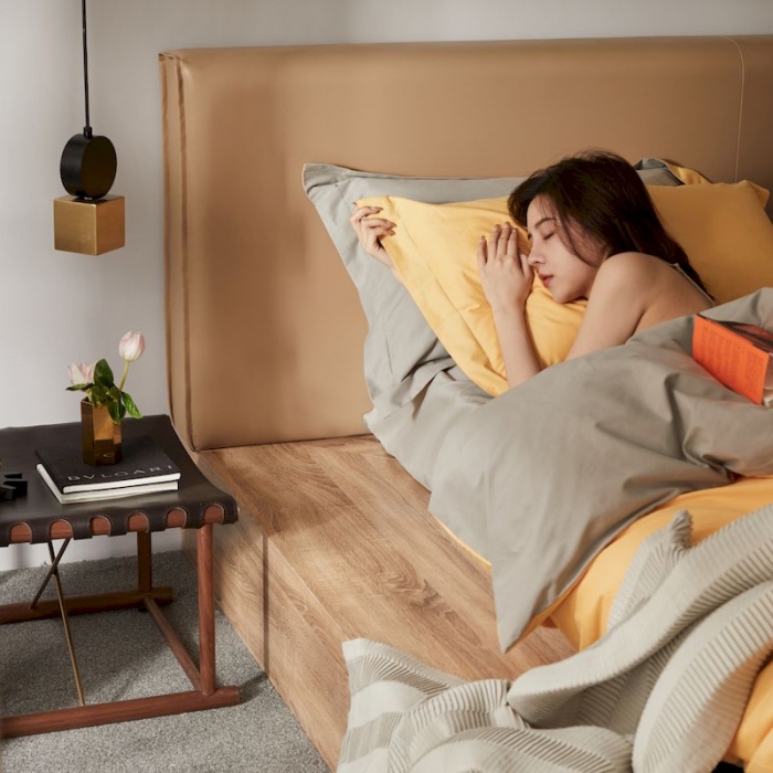 91家纺网 家纺一手货源 找家纺 涞澳家纺 2019新款50磨绒双拼四件套 子黄银