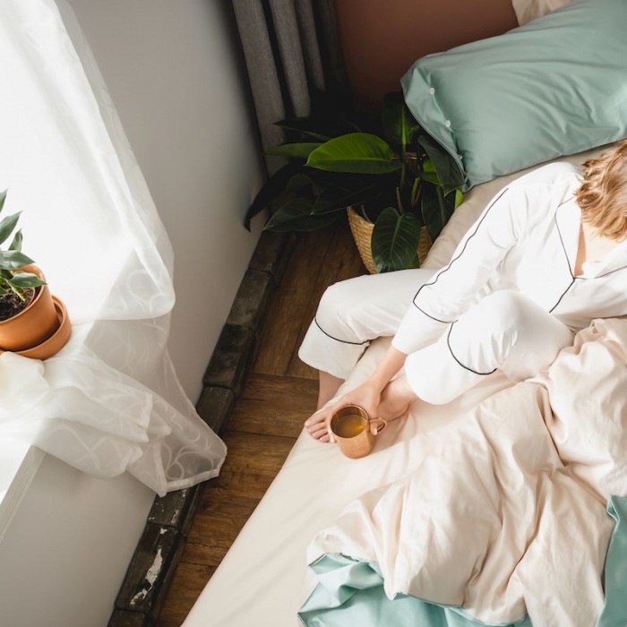 91家纺网 家纺一手货源 找家纺 涞澳家纺2019新款60长绒棉平色二简易四件套亚麻灰配梵星蓝