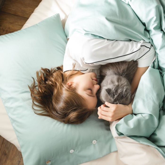 91家纺网 家纺一手货源 找家纺 涞澳家纺2019新款60长绒棉平色二简易四件套亚麻灰配梵星蓝