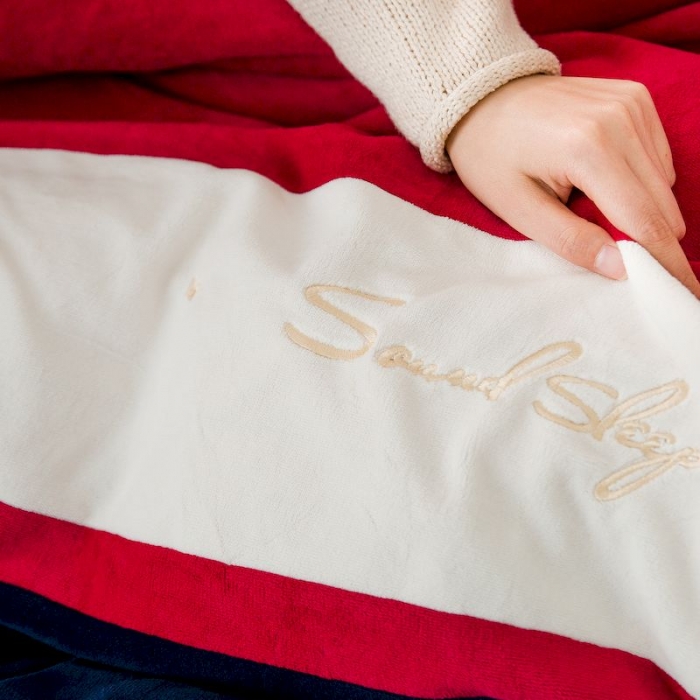 91家纺网 家纺一手货源 找家纺 涞澳 2019新款美绒系列四件套 拼色—红蓝