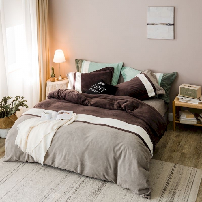 91家纺网 家纺一手货源 找家纺 涞澳 2019新款美绒系列四件套 拼色—咖色