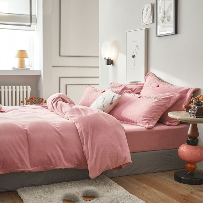 91家纺网 家纺一手货源 找家纺 涞澳 2019新款美绒系列四件套 红心—粉