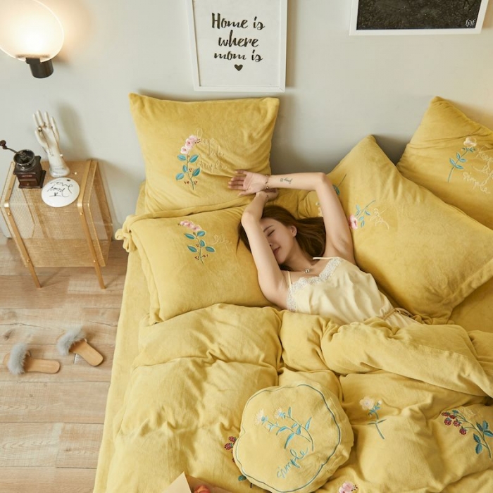 91家纺网 家纺一手货源 找家纺 涞澳 2019新款美绒系列四件套 花卉—黄