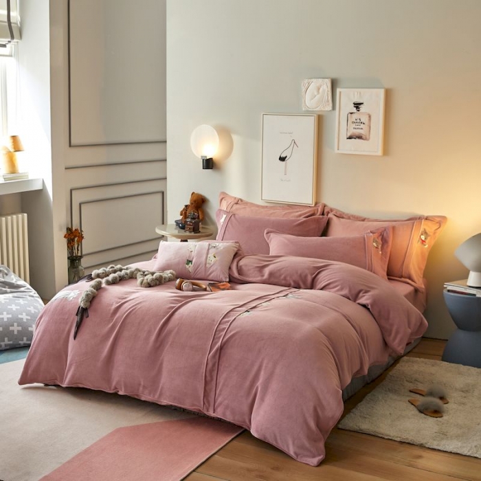 91家纺网 家纺一手货源 找家纺 涞澳 2019新款美绒系列四件套 猫咪—豆沙