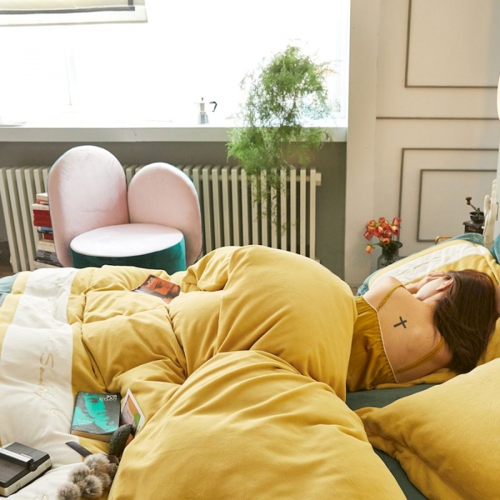 91家纺网 家纺一手货源 找家纺 涞澳 2019新款美绒系列四件套 拼色—黄绿