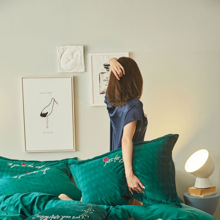 91家纺网 家纺一手货源 找家纺 涞澳 2019新款澳绒系列四件套 爱心—绿