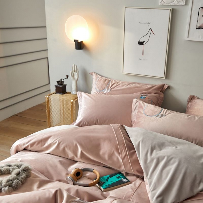 91家纺网 家纺一手货源 找家纺 涞澳 2019新款澳绒系列四件套 口袋—豆沙