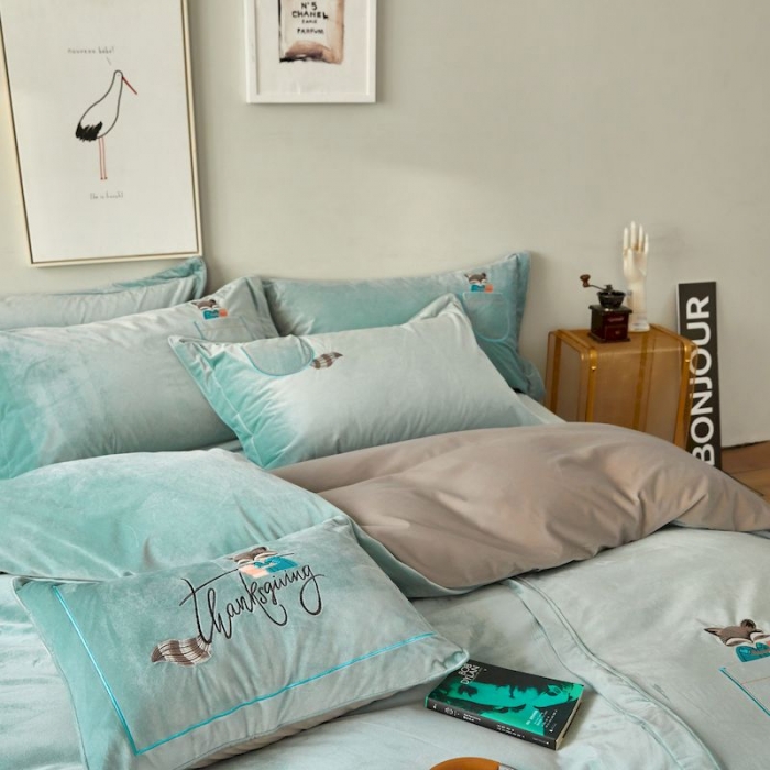 91家纺网 家纺一手货源 找家纺 涞澳 2019新款澳绒系列四件套 口袋—浅蓝