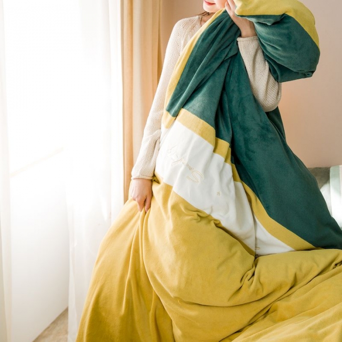 91家纺网 家纺一手货源 找家纺 涞澳 2019新款美绒系列四件套 拼色—黄绿1