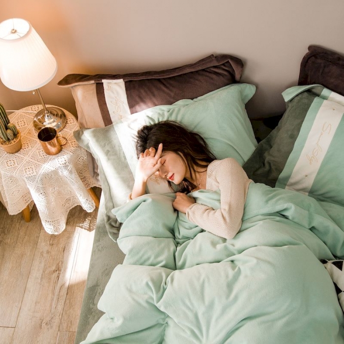 91家纺网 家纺一手货源 找家纺 涞澳 2019新款美绒系列四件套 拼色—蓝灰