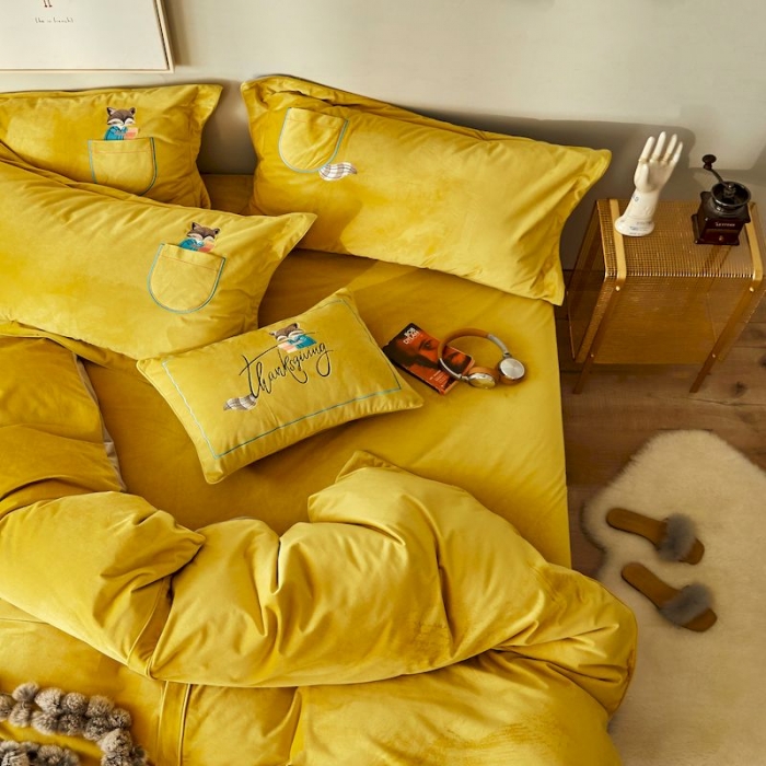 91家纺网 家纺一手货源 找家纺 涞澳 2019新款澳绒系列四件套 口袋—黄