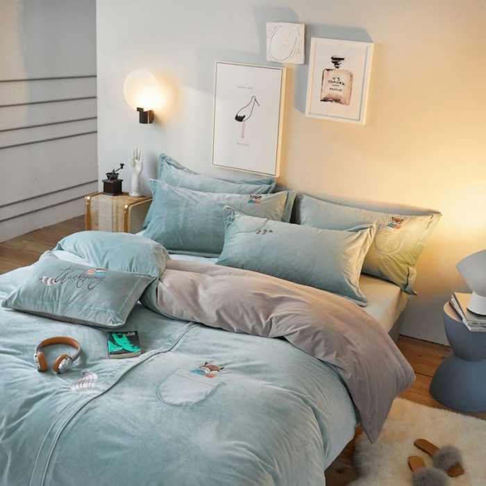 91家纺网 家纺一手货源 找家纺 涞澳 2019新款澳绒系列四件套 口袋—浅蓝