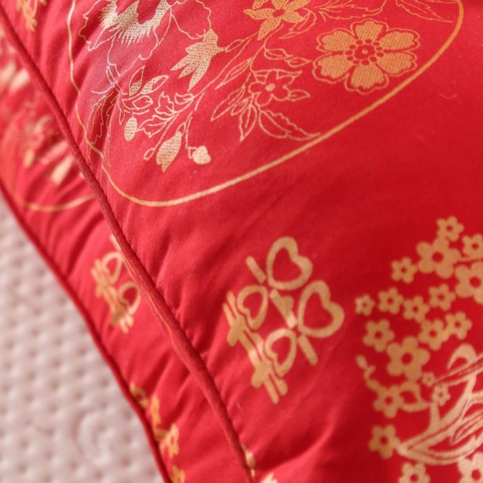 91家纺网 家纺一手货源 找家纺 锦绣万家 天长地久婚庆枕头双人枕芯情侣枕头大红