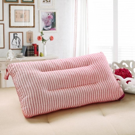 91家纺网 家纺一手货源 找家纺 日式风全棉水洗棉羽丝绒枕头枕芯30*50cm儿童款