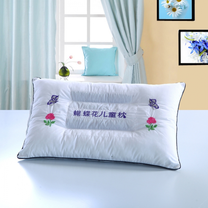91家纺网 家纺一手货源 找家纺 锦绣万家 决明子儿童枕绣花款30*50cm 蝴蝶花
