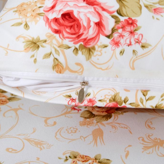 91家纺网 家纺一手货源 找家纺 兴妮雅家纺 2018新款小清新风格沙发套 浪漫满屋