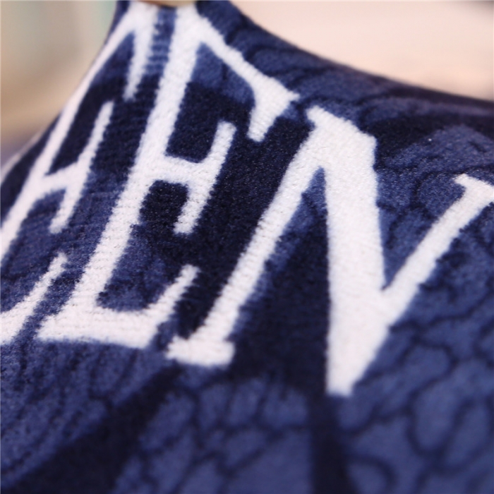 91家纺网 家纺一手货源 找家纺 兴妮雅  2020新款厚款分体椅套 绒布款皇冠