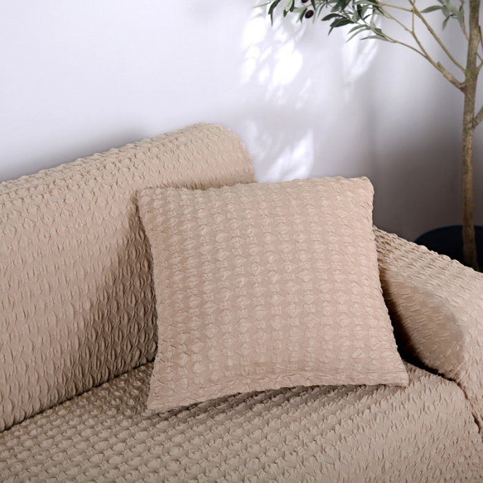 91家纺网 家纺一手货源 找家纺 兴妮雅 2020新款牛奶丝压花沙发套 米色