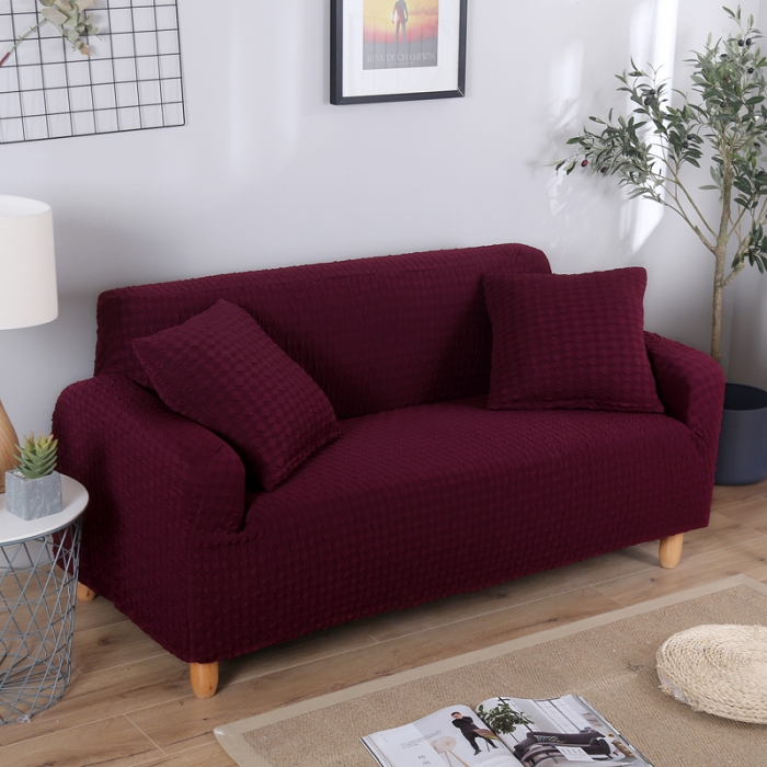 91家纺网 家纺一手货源 找家纺 兴妮雅 2020新款牛奶丝压花沙发套 酒红