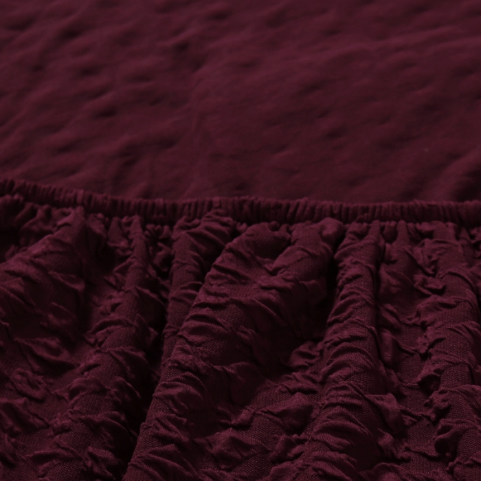 91家纺网 家纺一手货源 找家纺 兴妮雅 2020新款牛奶丝压花沙发套 酒红