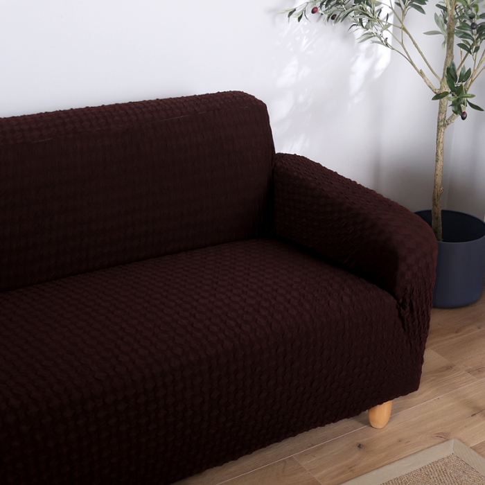 91家纺网 家纺一手货源 找家纺 兴妮雅 2020新款牛奶丝压花沙发套 咖啡