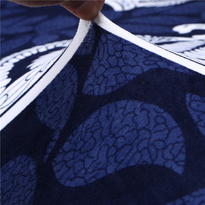 91家纺网 家纺一手货源 找家纺 兴妮雅家纺 2020新款毛绒款沙发床 皇冠