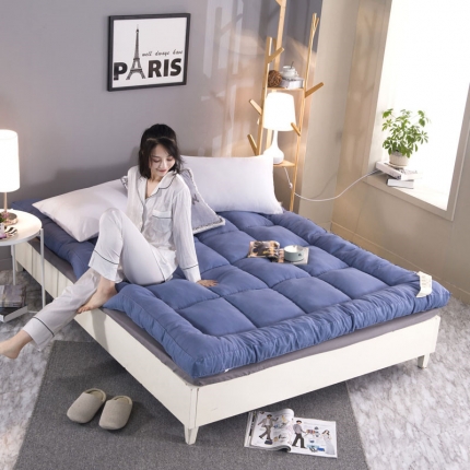 91家纺网 家纺一手货源 找家纺 暖季家纺 2021加厚羽丝绒床垫 榻榻米软床垫子 蓝色