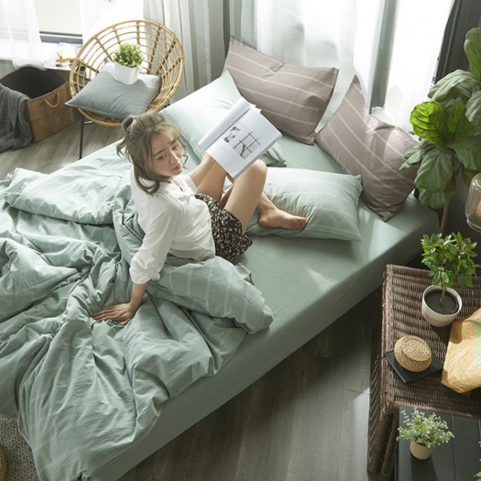 91家纺网 家纺一手货源 找家纺 璞素 2019新款水洗棉四件套 浅绿宽条