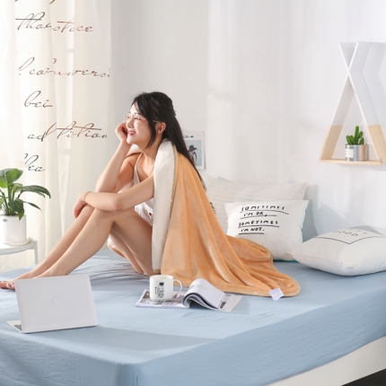 91家纺网 家纺一手货源 找家纺 羋多家纺 双层（法莱绒+羊羔绒 ）多功能毯童毯披肩毯 黄色