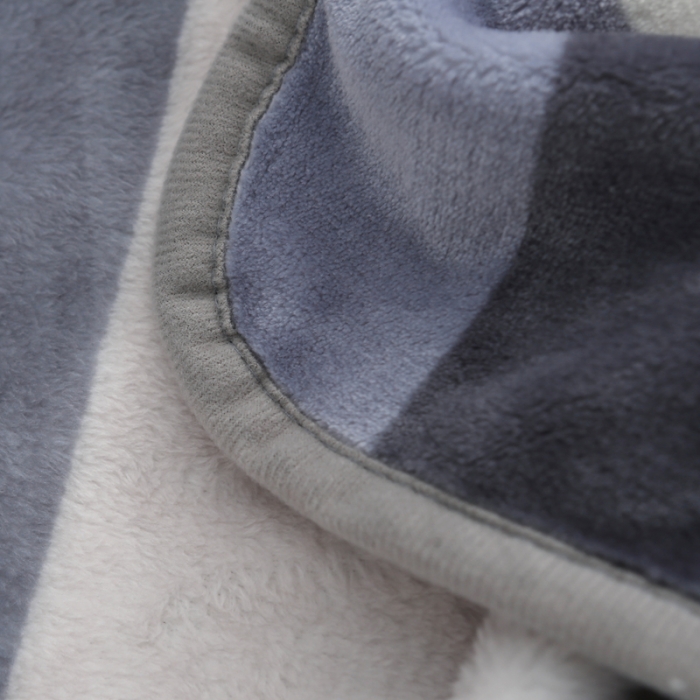 91家纺网 家纺一手货源 找家纺 羋多家纺 单层双面加厚多功能毯童毯披肩毯 流年印记