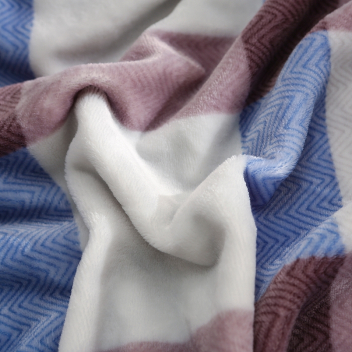 91家纺网 家纺一手货源 找家纺 羋多家纺 单层双面加厚多功能毯童毯披肩毯 时尚达人