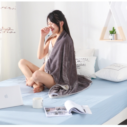 91家纺网 家纺一手货源 找家纺 （总）羋多家纺 单层双面加厚多功能毯童毯披肩毯