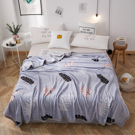 91家纺网 家纺一手货源 找家纺 羋多家纺 2023新款冰貂绒系列毛毯 天空之羽