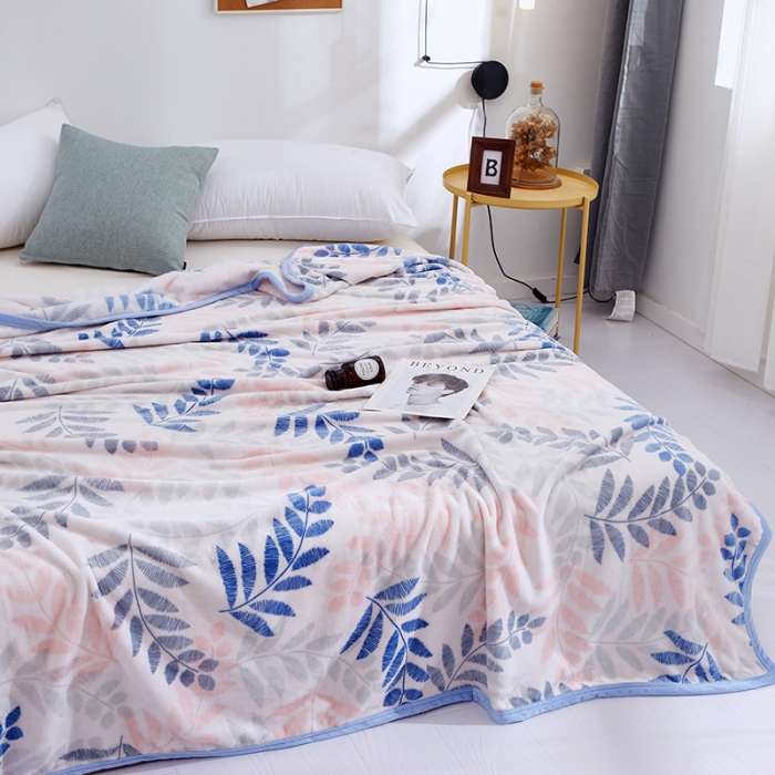 91家纺网 家纺一手货源 找家纺 羋多家纺 2023新款云貂绒系列毛毯 浅浅叶语