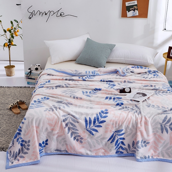 91家纺网 家纺一手货源 找家纺 羋多家纺 2023新款云貂绒系列毛毯 浅浅叶语