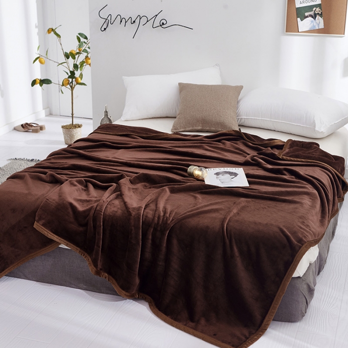 91家纺网 家纺一手货源 找家纺 羋多家纺 2023新款云貂绒系列毛毯 深咖啡