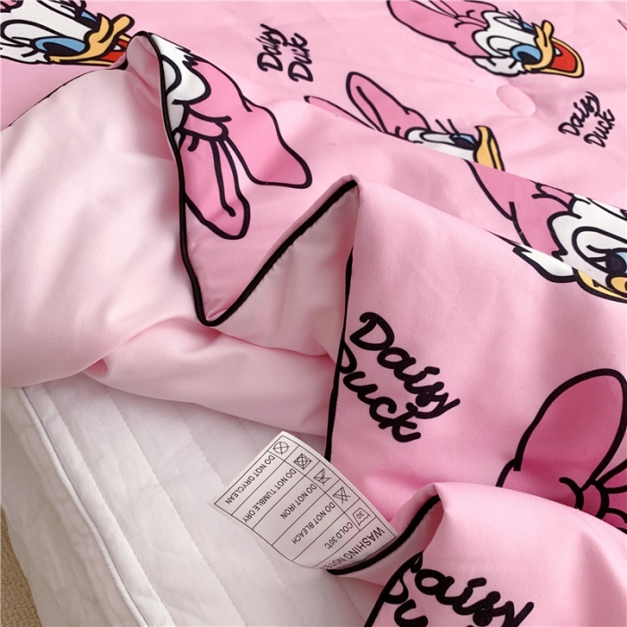 91家纺网 家纺一手货源 找家纺  星期八 2019新款ins风夏被 黛丝