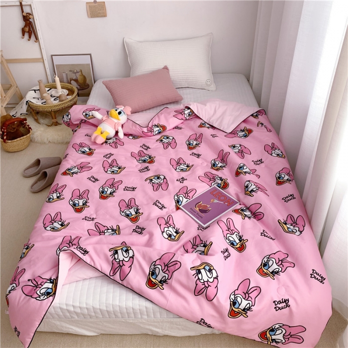 91家纺网 家纺一手货源 找家纺  星期八 2019新款ins风夏被 黛丝