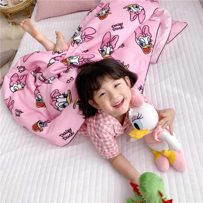 91家纺网 家纺一手货源 找家纺  星期八 2019新款ins风夏被 黛丝