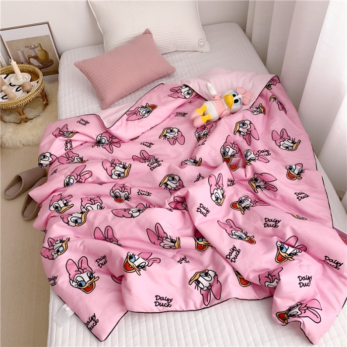 91家纺网 家纺一手货源 找家纺  星期八 2019新款ins风夏被 黛丝